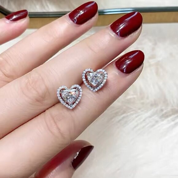 NWT Heart Stud Earrings 14K Gold Plated Cubic Zirconia Halo Setting - Picture 8 of 9